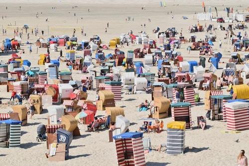 Едем в отпуск: правила этикета на пляже