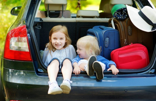 Как комфортно путешествовать с детьми на машине